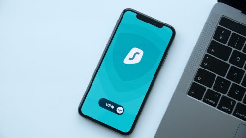 Dlaczego warto używać VPN? Kluczowe korzyści z korzystania z wirtualnych sieci prywatnych